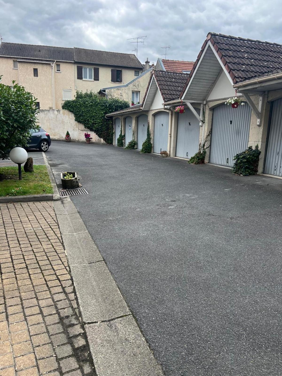 Champion Suites Sarcelles Luaran gambar