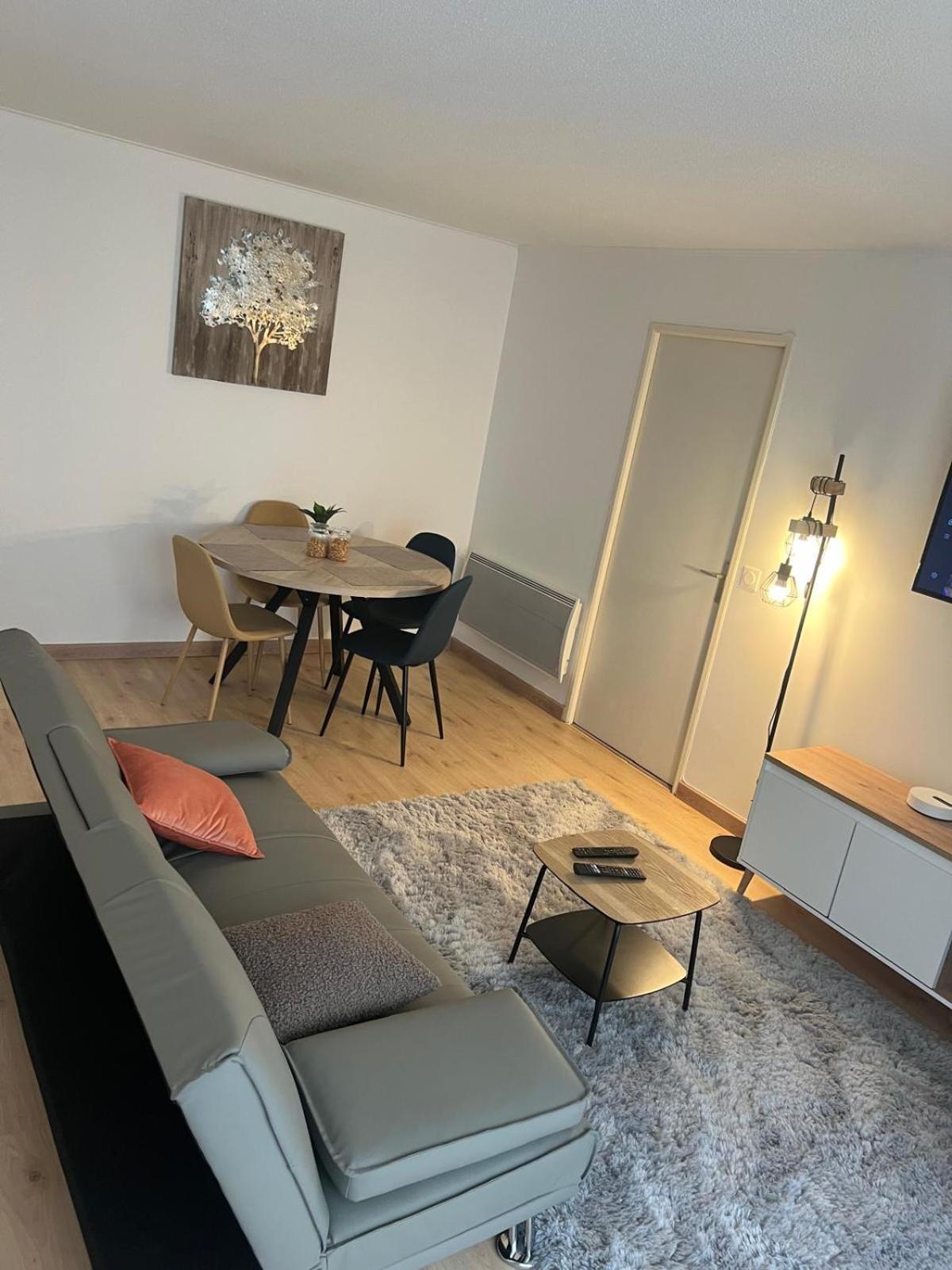 Champion Suites Sarcelles Luaran gambar