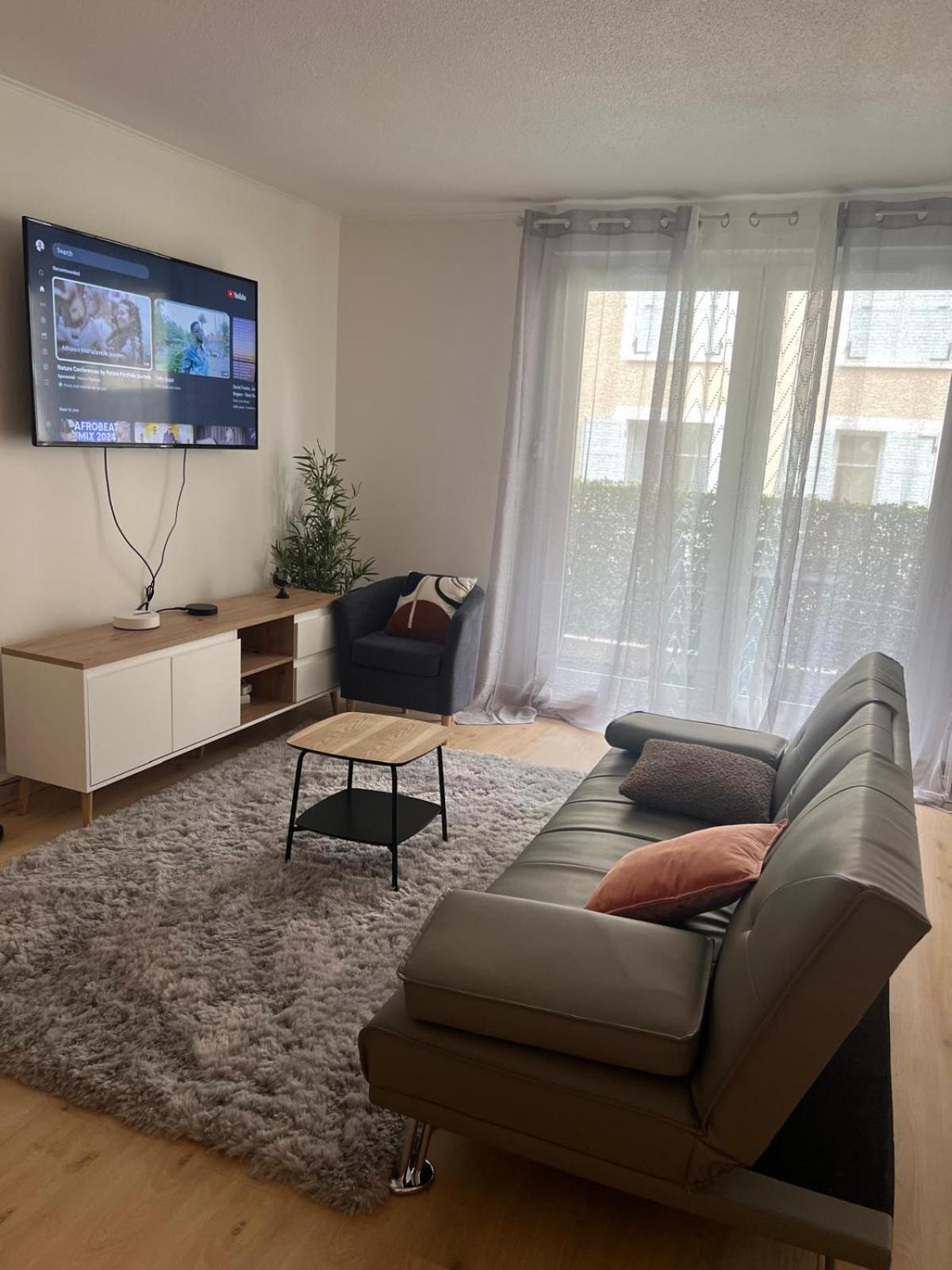Champion Suites Sarcelles Luaran gambar